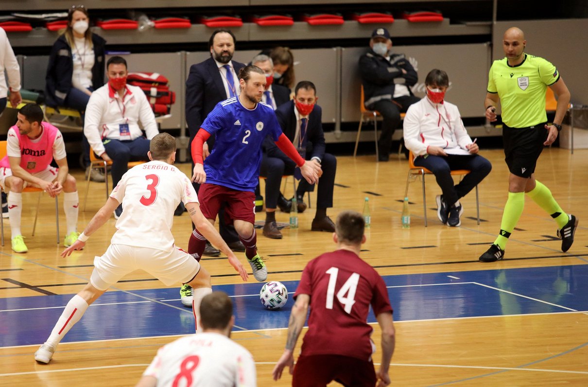 Latvijas un Spānijas izlašu spēle telpu futbolā Eiropas čempionāta kvalifikācijā