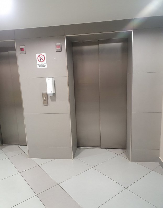 Rīgas Stradiņa universitāte. Viscaur ēkā ir pieejami lifti.