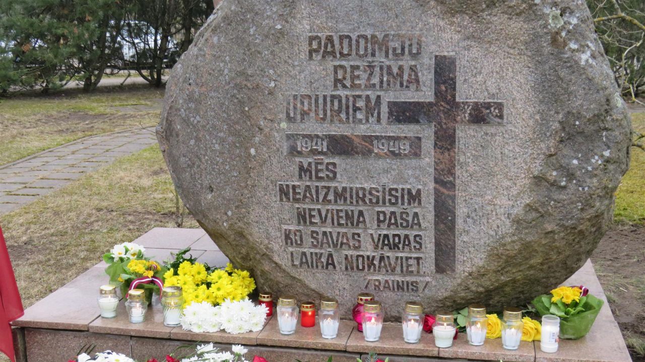 Komunistiskā genocīda piemiņas diena Liepājā. 2021. gada 25. marts.