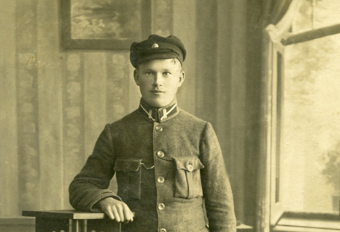 Latvijas armijas 7. Siguldas kājnieku pulka kaprālis, Lāčplēša kara ordeņa kavalieris Eduards Janson...