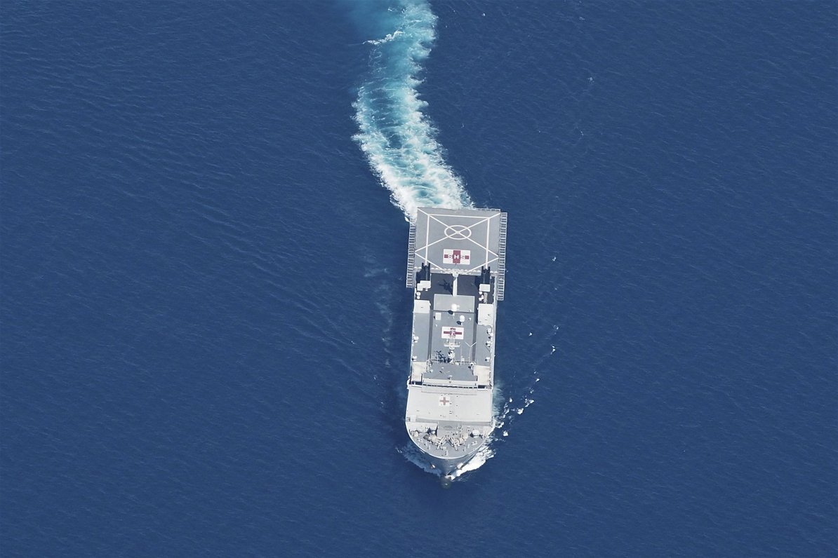 Indonēzijas kuģis meklē pazudušo zemūdeni