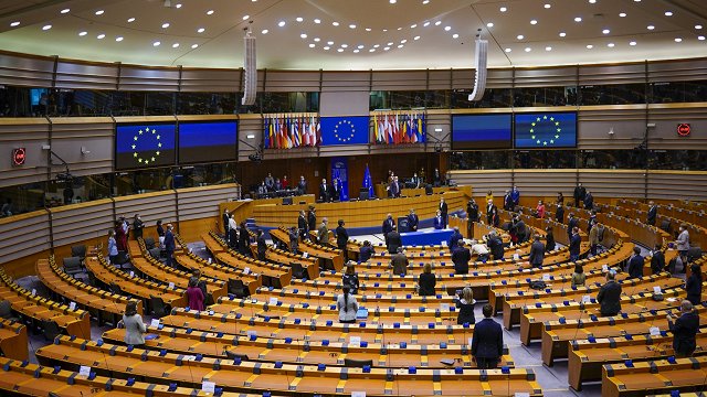 Eiropas Parlamentā debatē par Baltijas valstu iedzīvotāju deportācijām