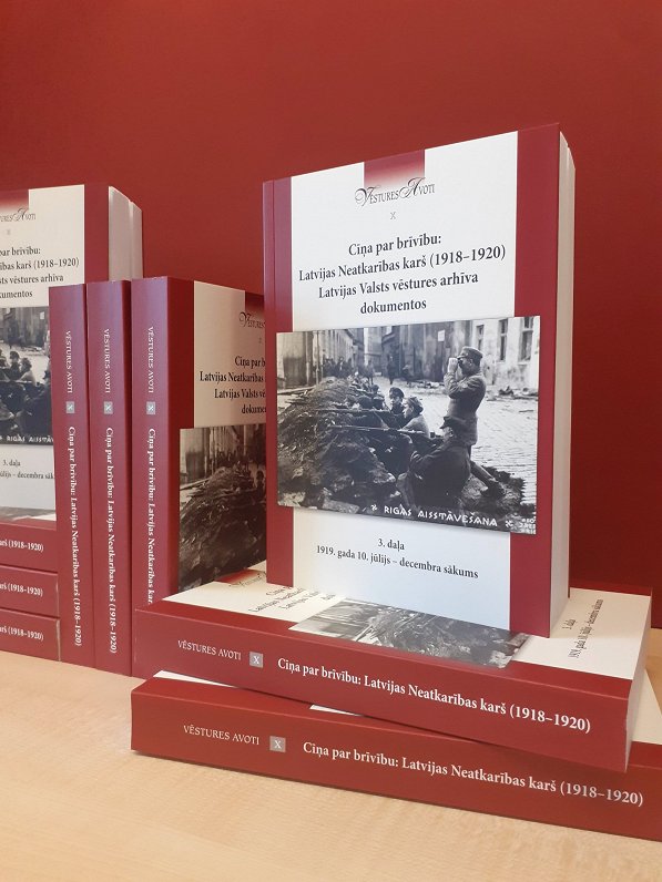 Grāmatas „Cīņa par brīvību: Latvijas Neatkarības karš (1918–1920) Latvijas Valsts vēstures arhīva do...