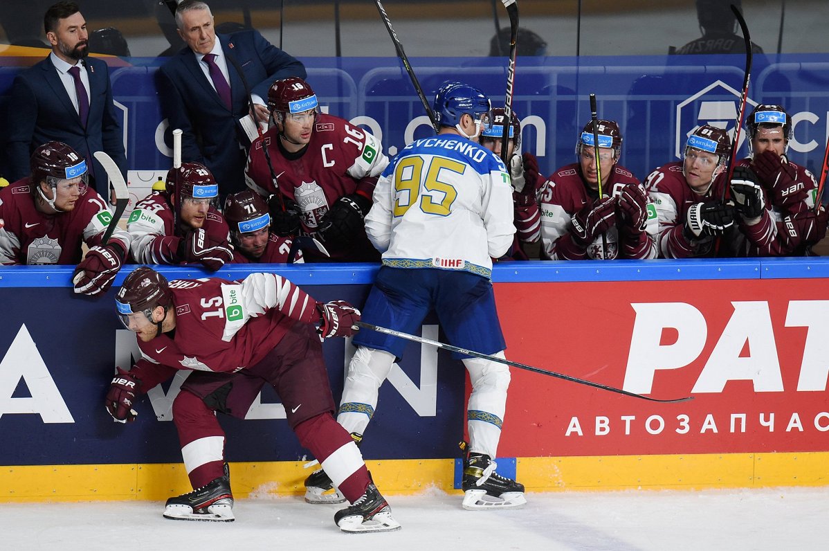 Latvijas un Kazahstānas spēle pasaules čempionātā