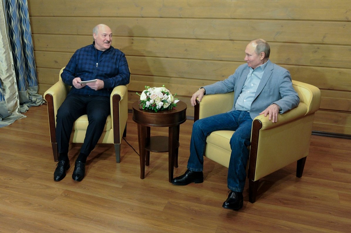 Baltkrievijas un Krievijas prezidentu iepriekšējā tikšanās Sočos. 2021. gada februāris.