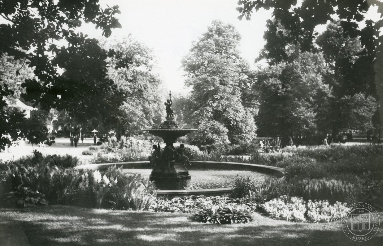 Vērmanes dārzs Rīgā. 1930. gadi.