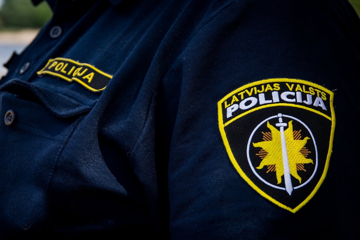 Valsts policijas darbinieka uniforma