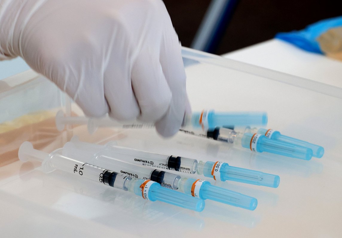 Covid-19 vakcīnas sagatavotas injekcijai