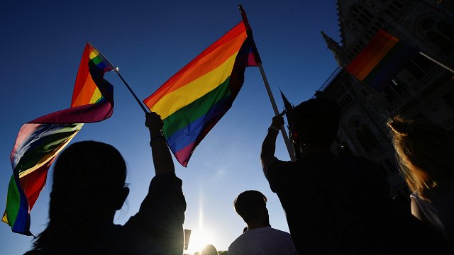 Премьер поддержал ЛГБТ — и ему пришлось оправдываться перед Нацобъединением
