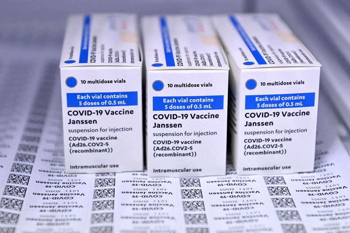 Covid-19 vakcīnas &quot;Janssen&quot; iepakojumi.
