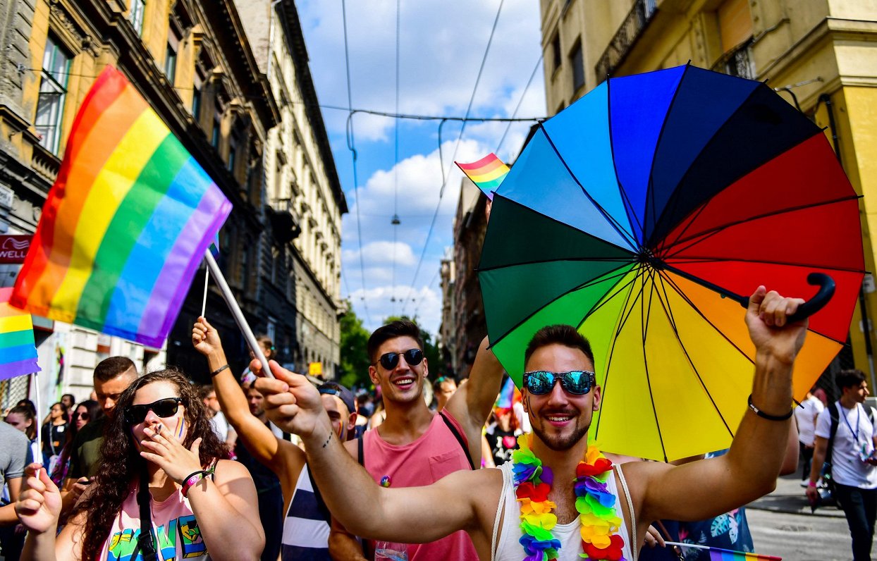 LGBT gājiena dalībnieki Budapeštā