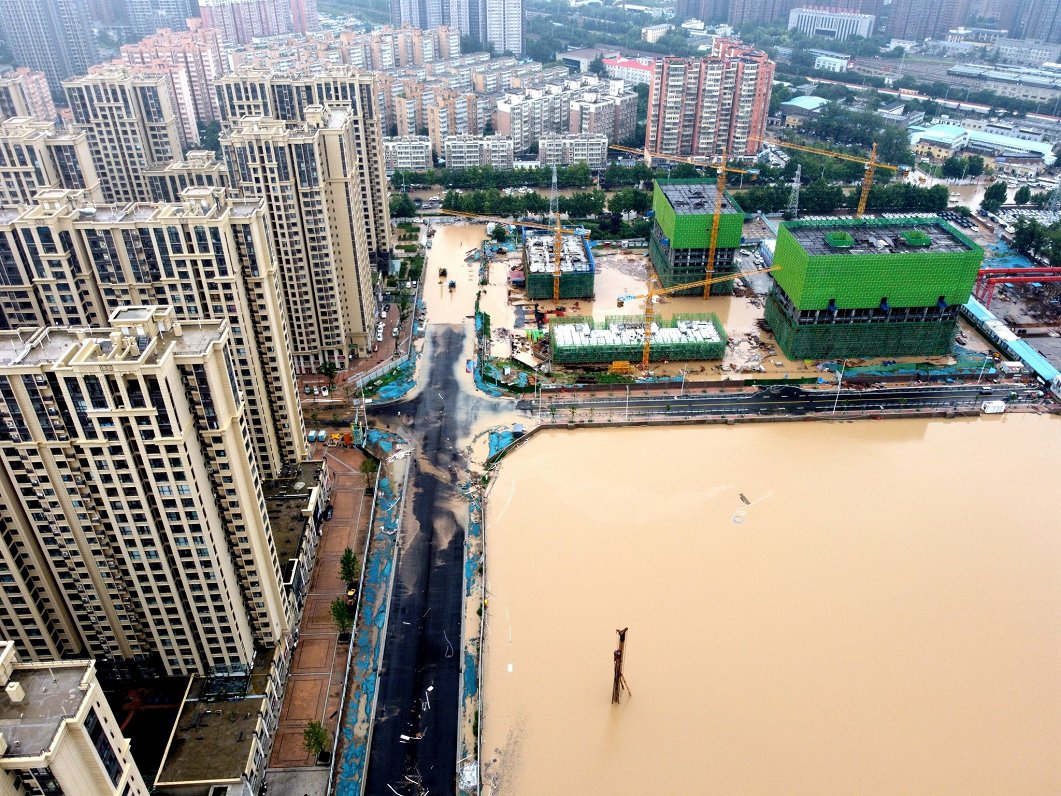 Plūdi Ķīnas vidienē, 2021.gada jūlijs.