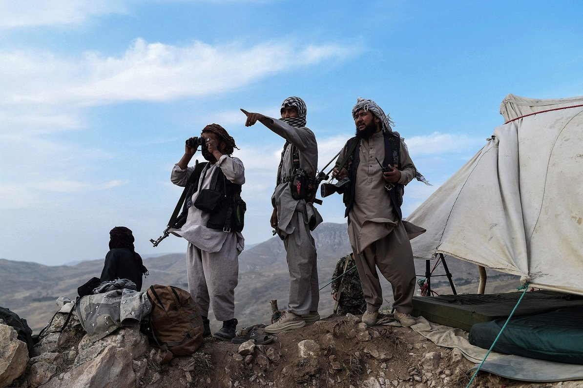 Afgāņi vēro pozīcijas, raizējoties par &quot;Taliban&quot; kaujinieku tuvošanos