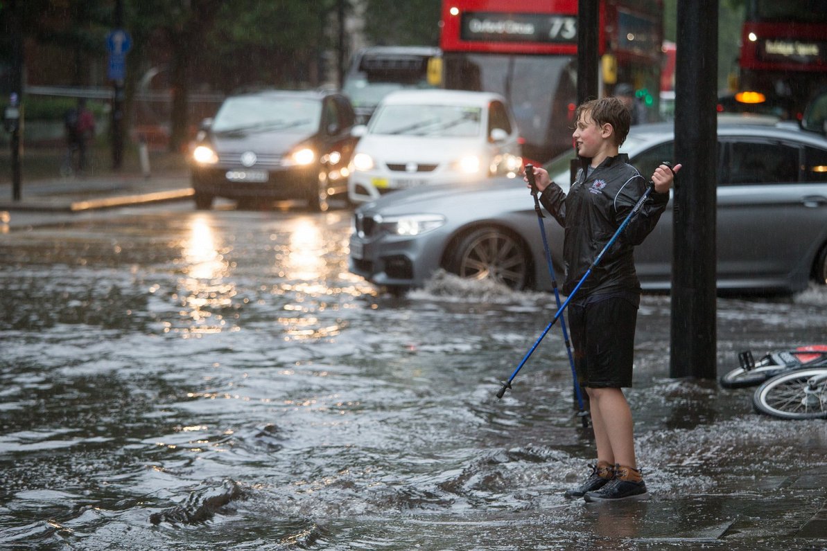 Plūdi Londonas pilsētas ielās. 2021. gada 25. jūlijs.