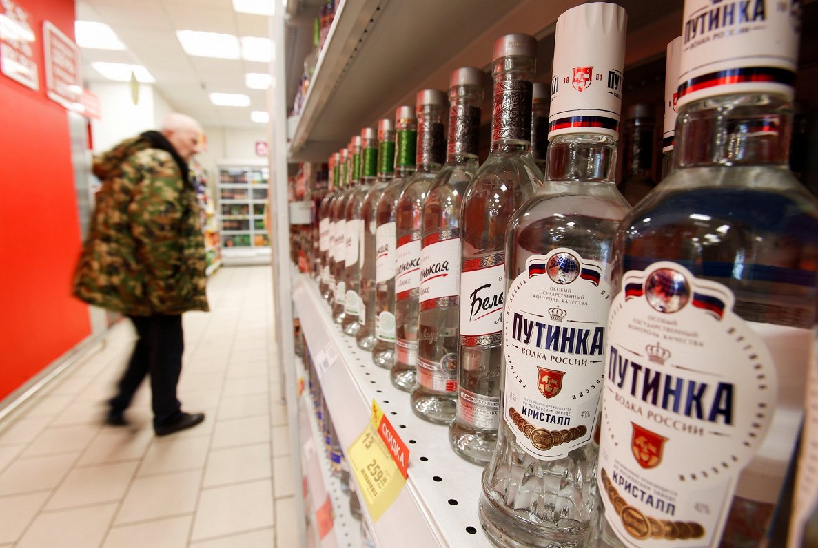 Eiropas Savienība aizliegusi alkohola importu no Krievijas