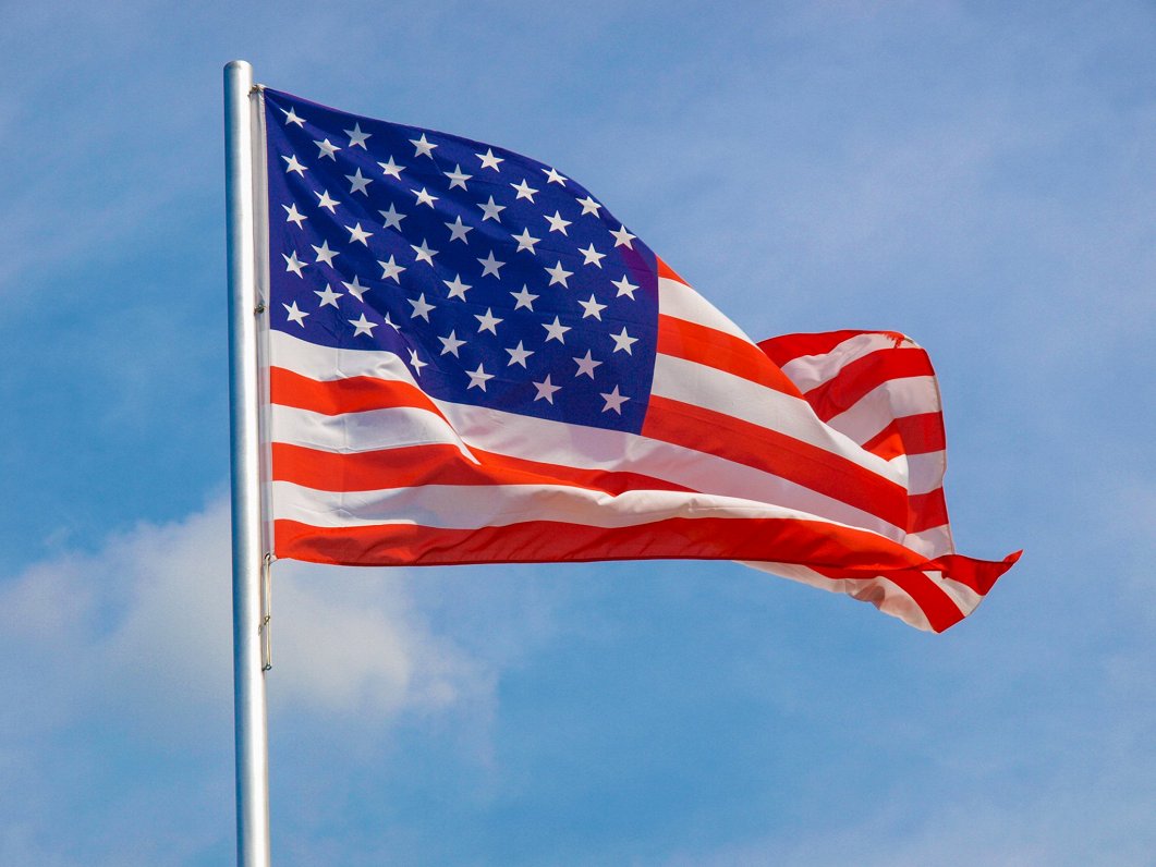 Amerikas Savienoto Valstu karogs.