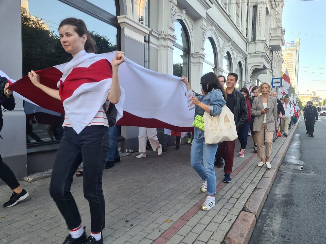 Rīgā godina baltkrievu politieslodzītos un protestos cietušos