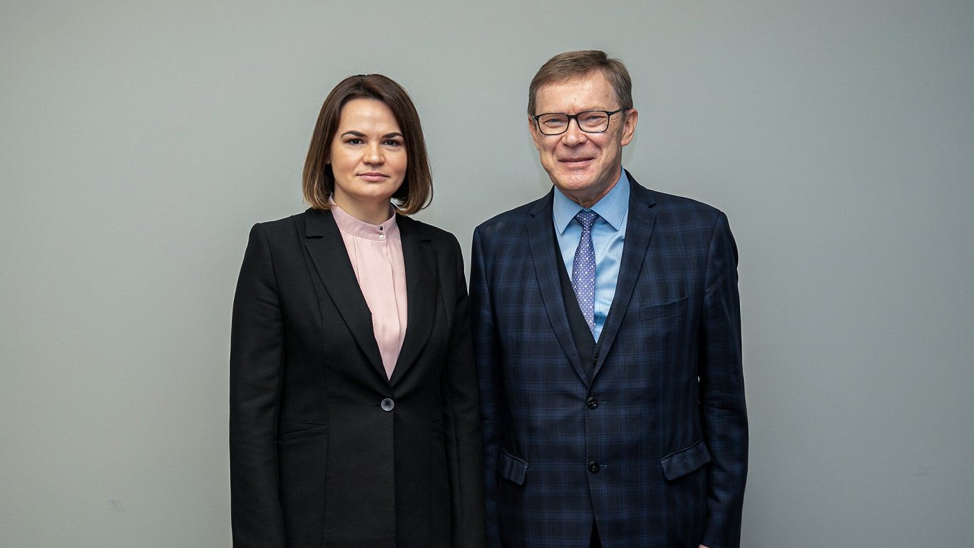 Ambassador of Latvia to Belarus, Einars Semanis, met with Svyatlana Tsikhanouskaya