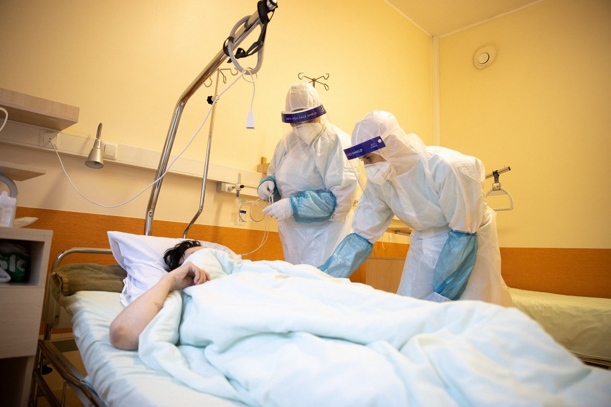 Covid-19 pacientu ārstēšana Tallinas slimnīcā