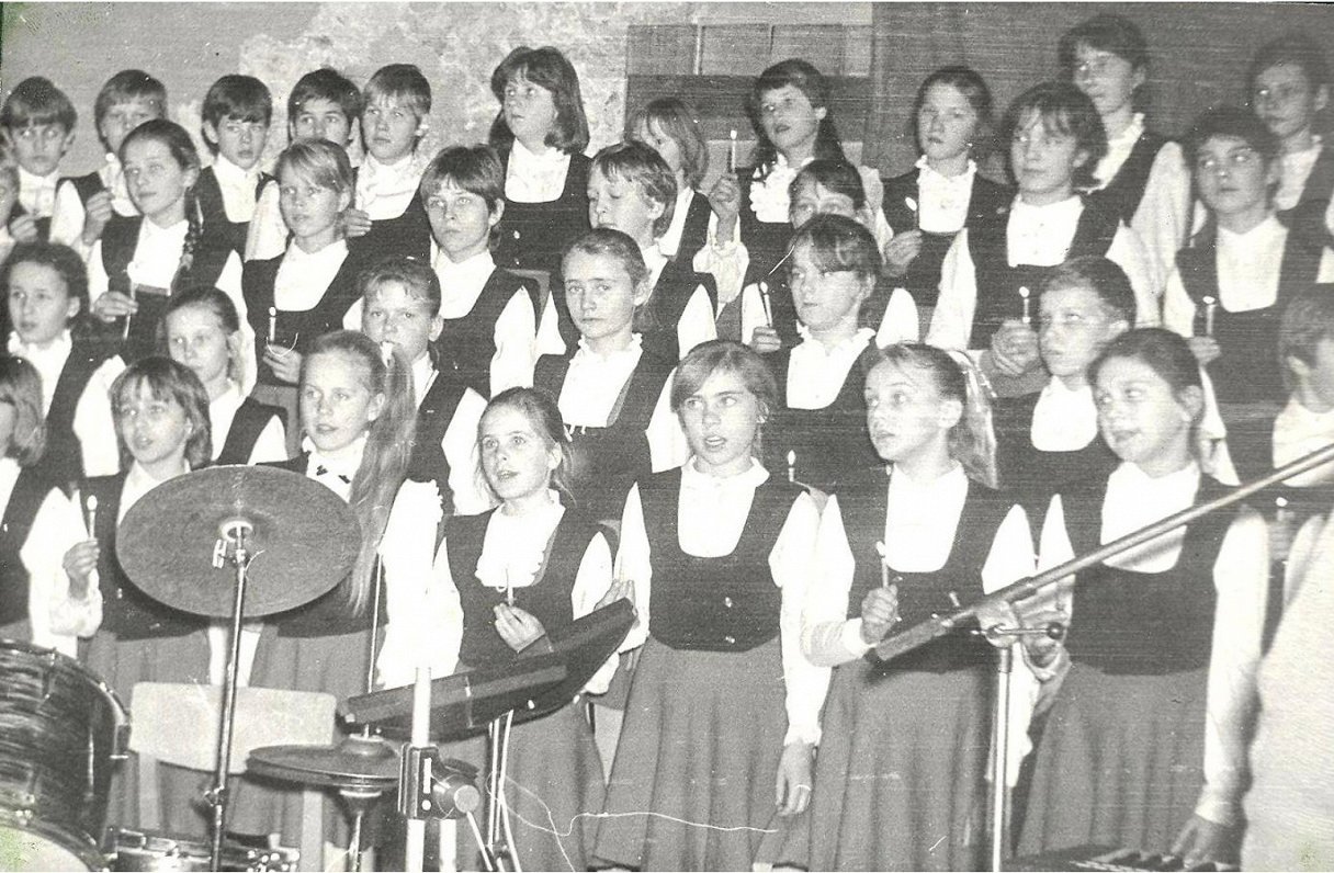 Jelgavas 4. vidusskolas 4. un 5. klases koris, 1989. gads