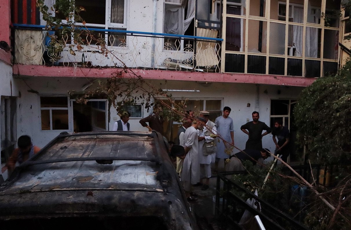 Postījums, kas nodarīts mašīnai sprādzienā Kabulas lidostā (29.08.2021)