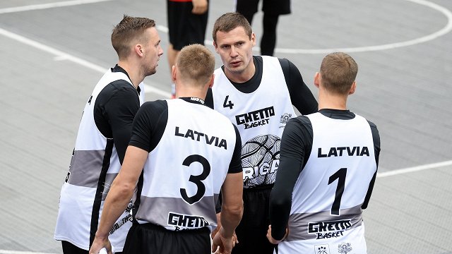 3x3 basketbola komanda «Rīga» Pasaules tūres posmā par spīti zaudējumam tiek izslēgšanas spēlēs