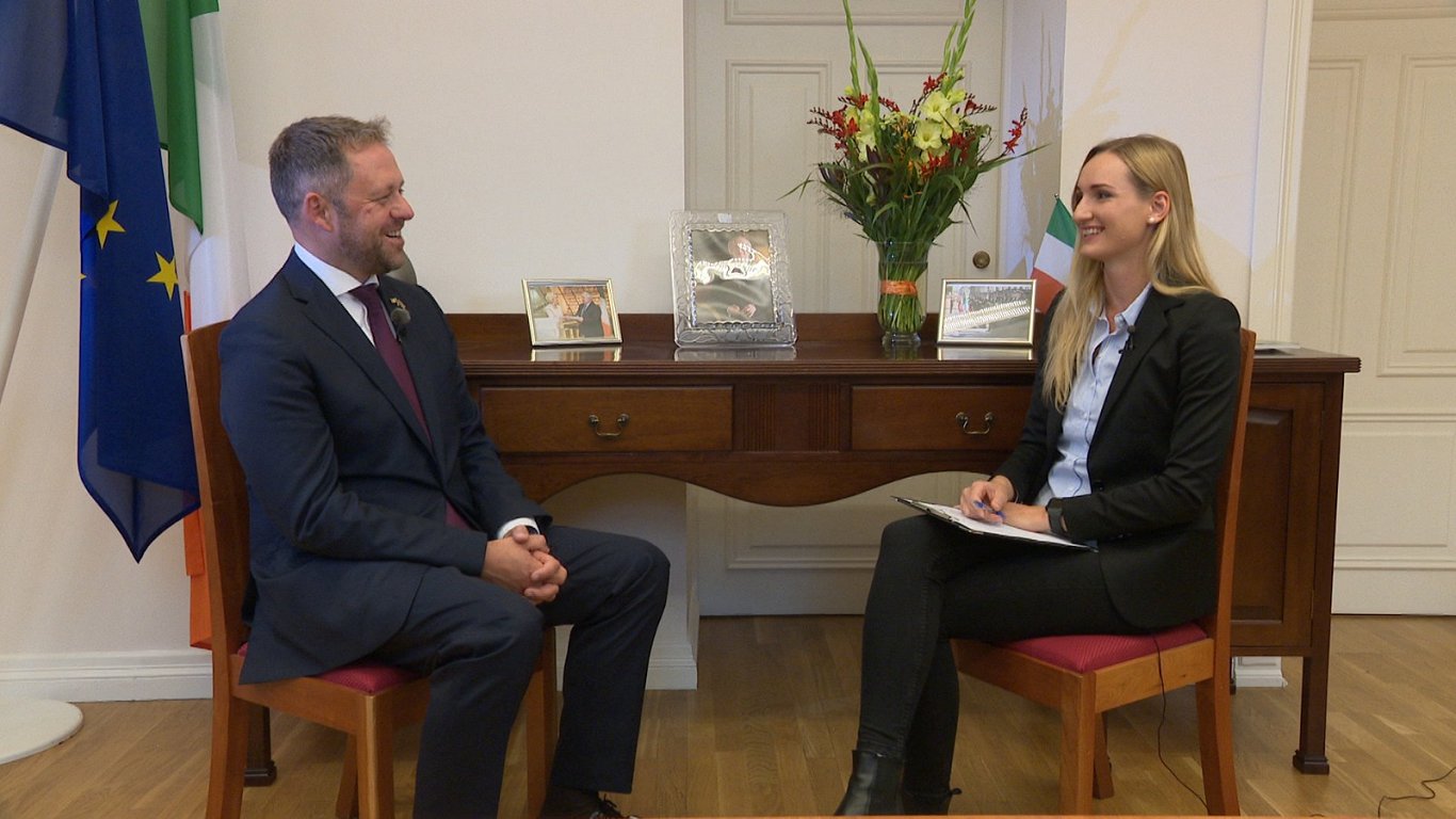 Intervija ar Īrijas ministru Eiropas lietās Tomasu Bērnu