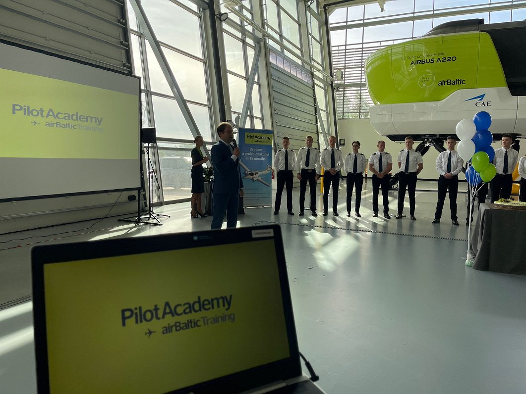 &quot;airBaltic&quot; pilotu akadēmijas izlaidums. 2021. gada septembris.