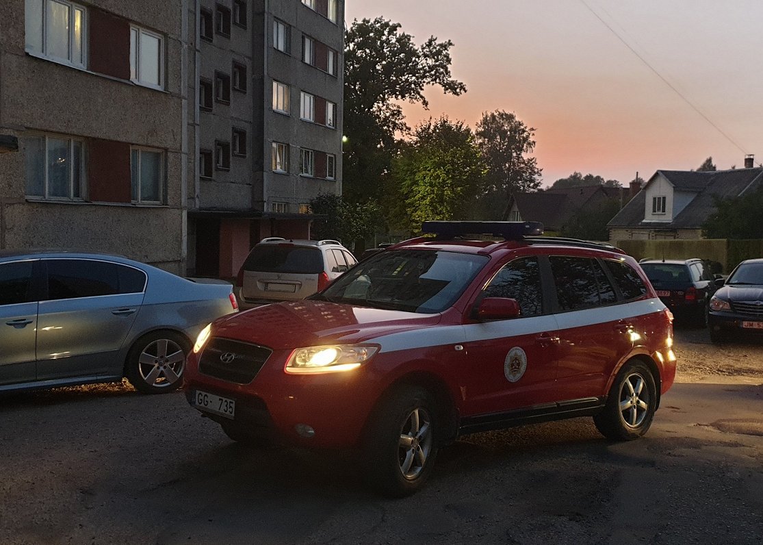 VUGD un policijas reids daudzdzīvokļu māju iekšpagalmos Rēzeknē, 2021.gada septembris.