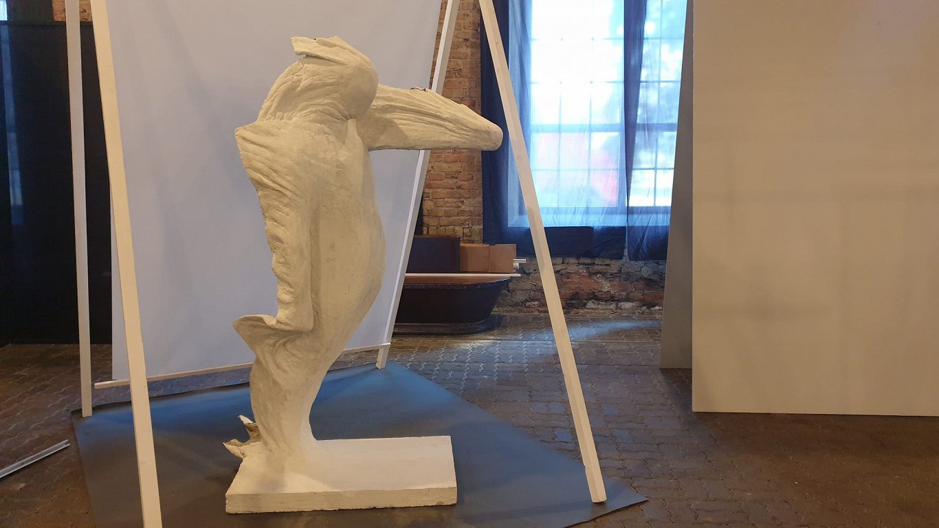 Barbaras Freibergas un Gustava Muzikanta skulptūra “Pannus introvertus”