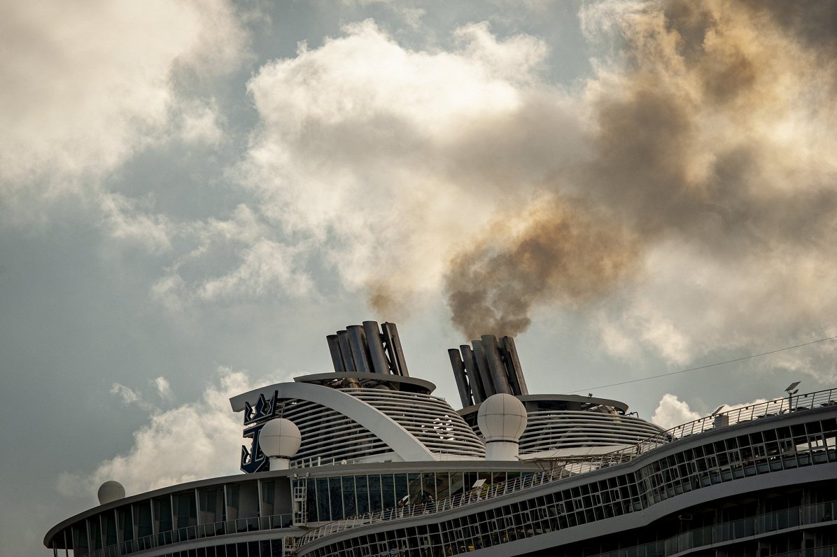 Kruīza kuģu radītais gaisa piesārņojums Barselonas ostā