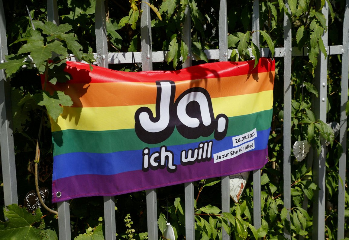 Referendums par viendzimuma laulību legalizāciju Šveicē 26.09.21.