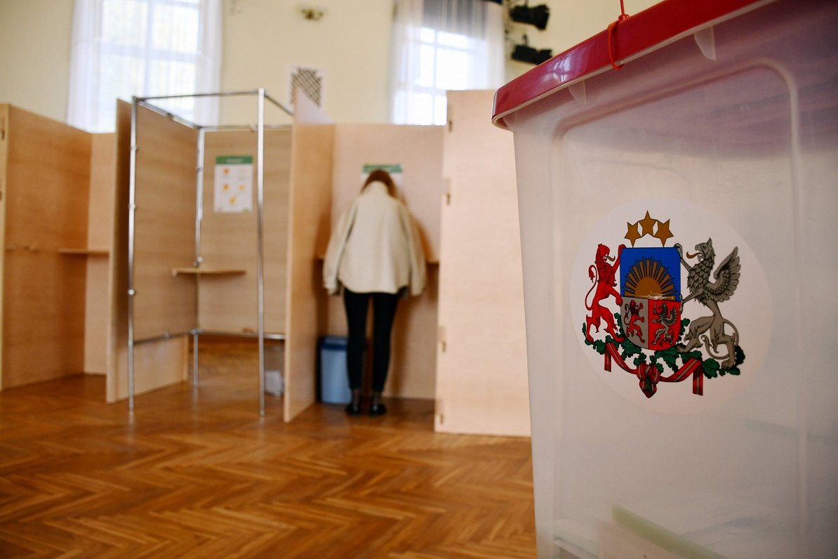 Pašvaldības vēlēšanas 729. vēlēšanu iecirknī Viļānu kultūras namā.
