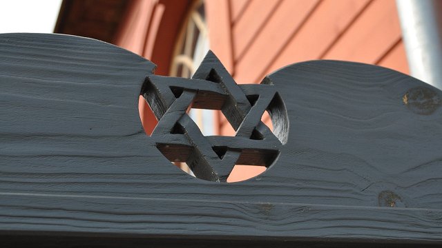 День и ночь на фоне Швеции — представитель еврейской общины об антисемитизме в Латвии