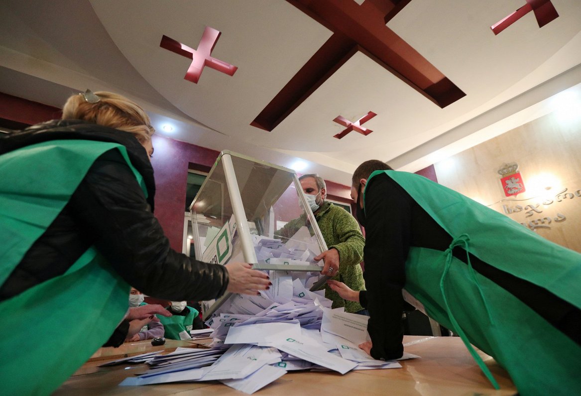 Balsu skaitīšana Gruzijas pašvaldību vēlēšanās 2021. gada 2.oktobrī