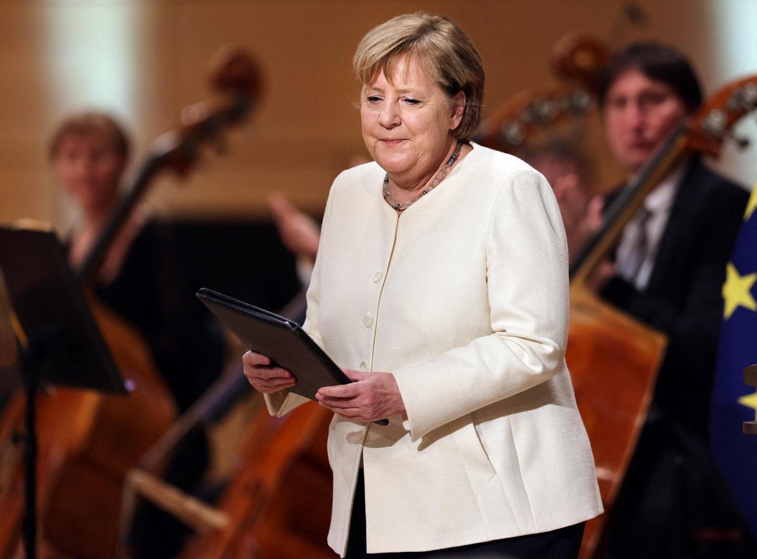Vācijas kanclere Angela Merkele Vienības dienā  Svētā Pāvila baznīcā Halles pilsētā Saksijā-Anhaltē2...