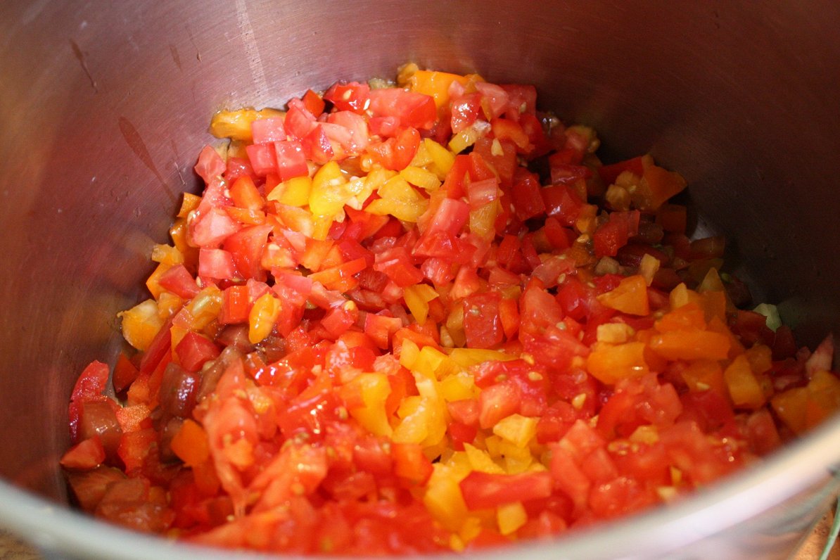 Gaspačo jeb aukstās tomātu zupas pagatavošana