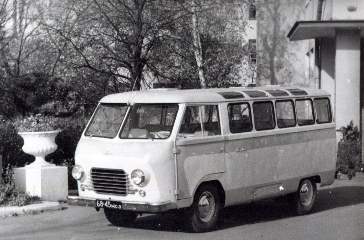 Mikroautobusa RAF &quot;Latvija&quot; pirmās paaudzes modelis.