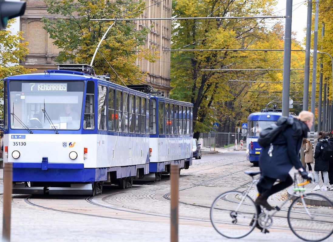 &quot;Rīgas satiksmes&quot; sabiedriskais transports pilsētā.