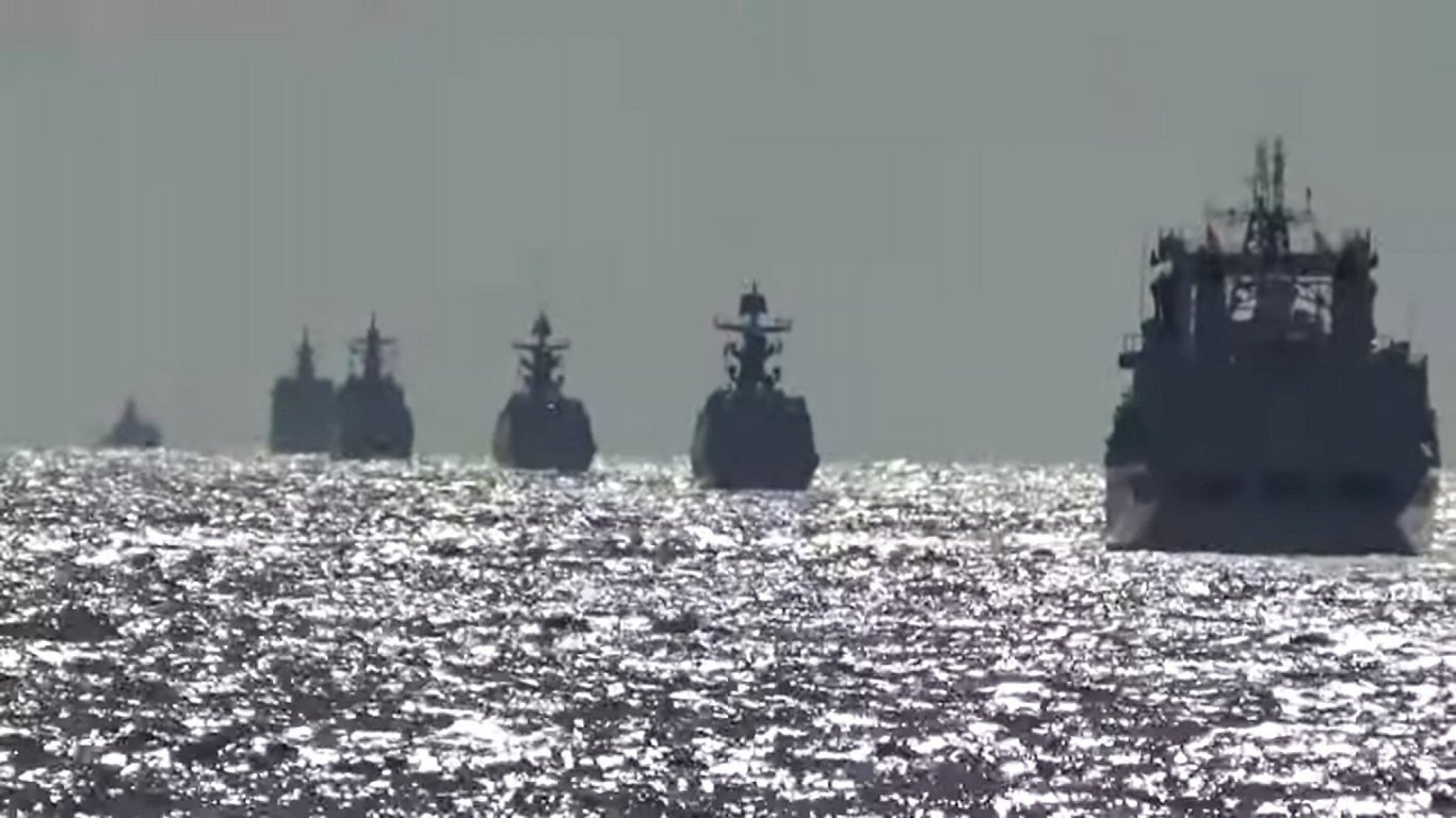 Ķīnas un Krievijas karakuģu patruļa Klusajā okeānā.