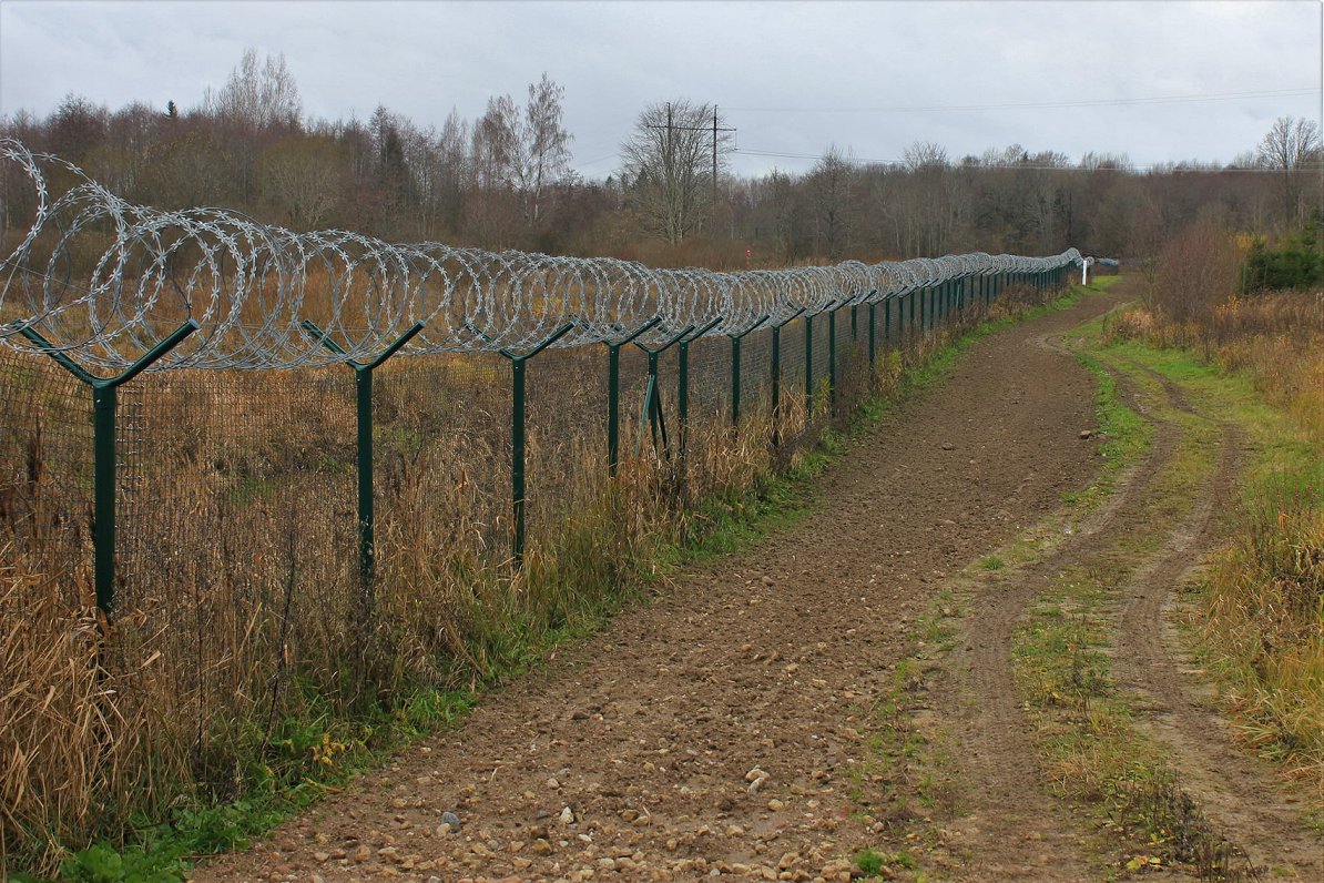 Robežas žogs uz Latvijas-Baltkrievijas robežas.