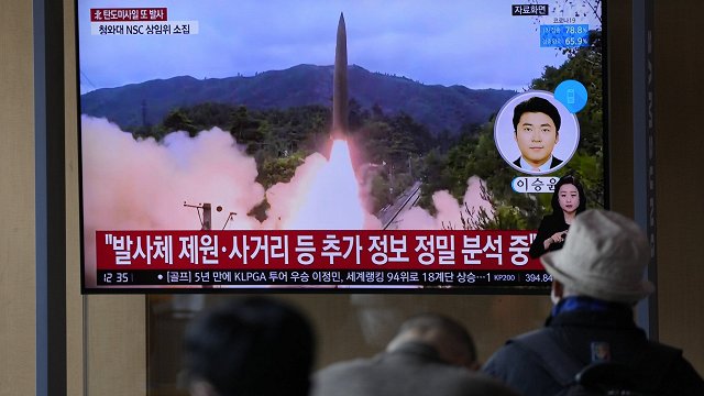 Ziemeļkoreja izmēģinājusi ballistisko raķeti