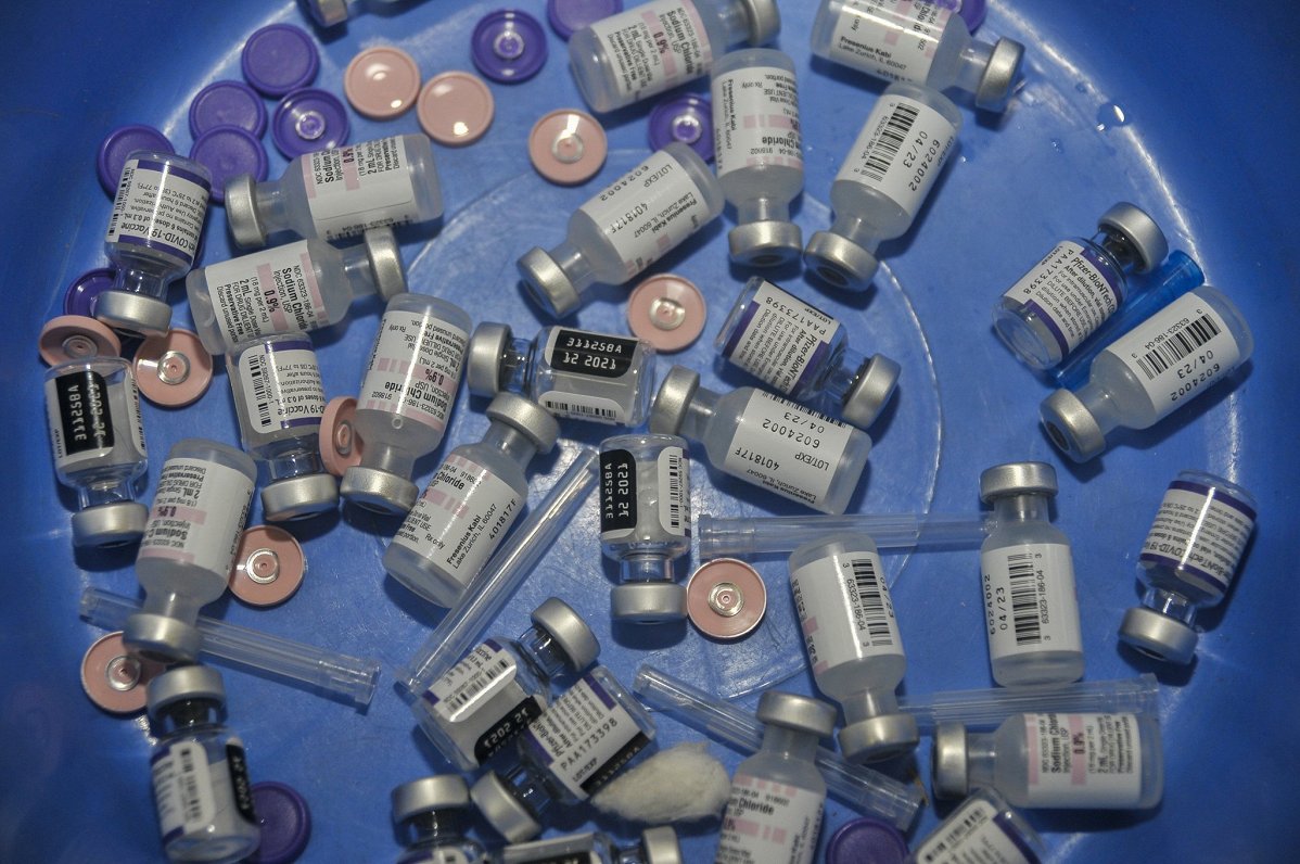 Izlietotas Pfizer-BioNTech Covid-19 vakcīnas