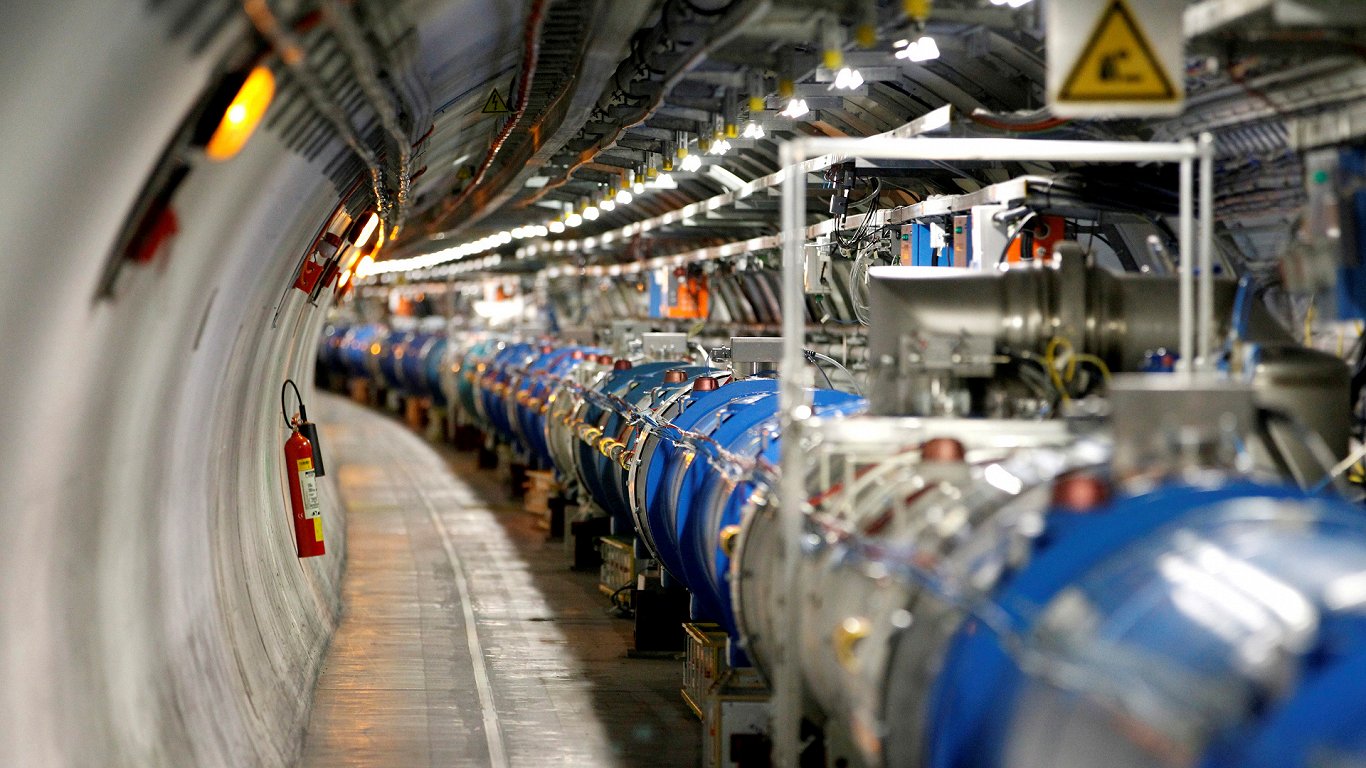 Фрагмент Большого адронного коллайдера в Cern