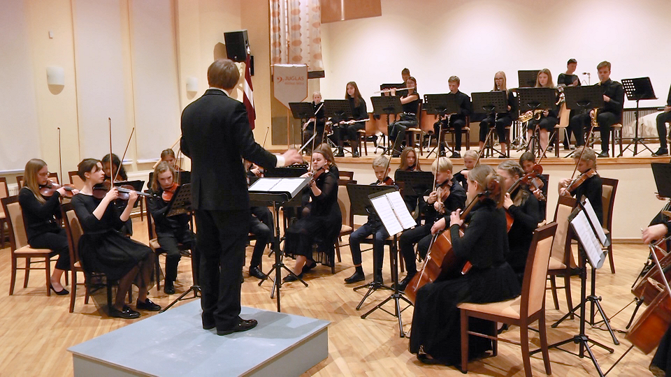 #dziedundejo2021 simfonisko orķestru koncertfilma «Simfoniskie rotājumi»