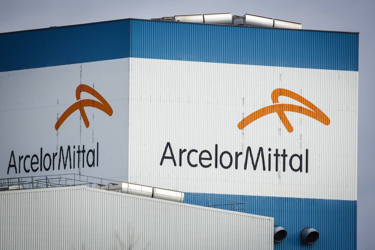 Kazahstānas tērauda giganta „Arcelor Mittal” logo