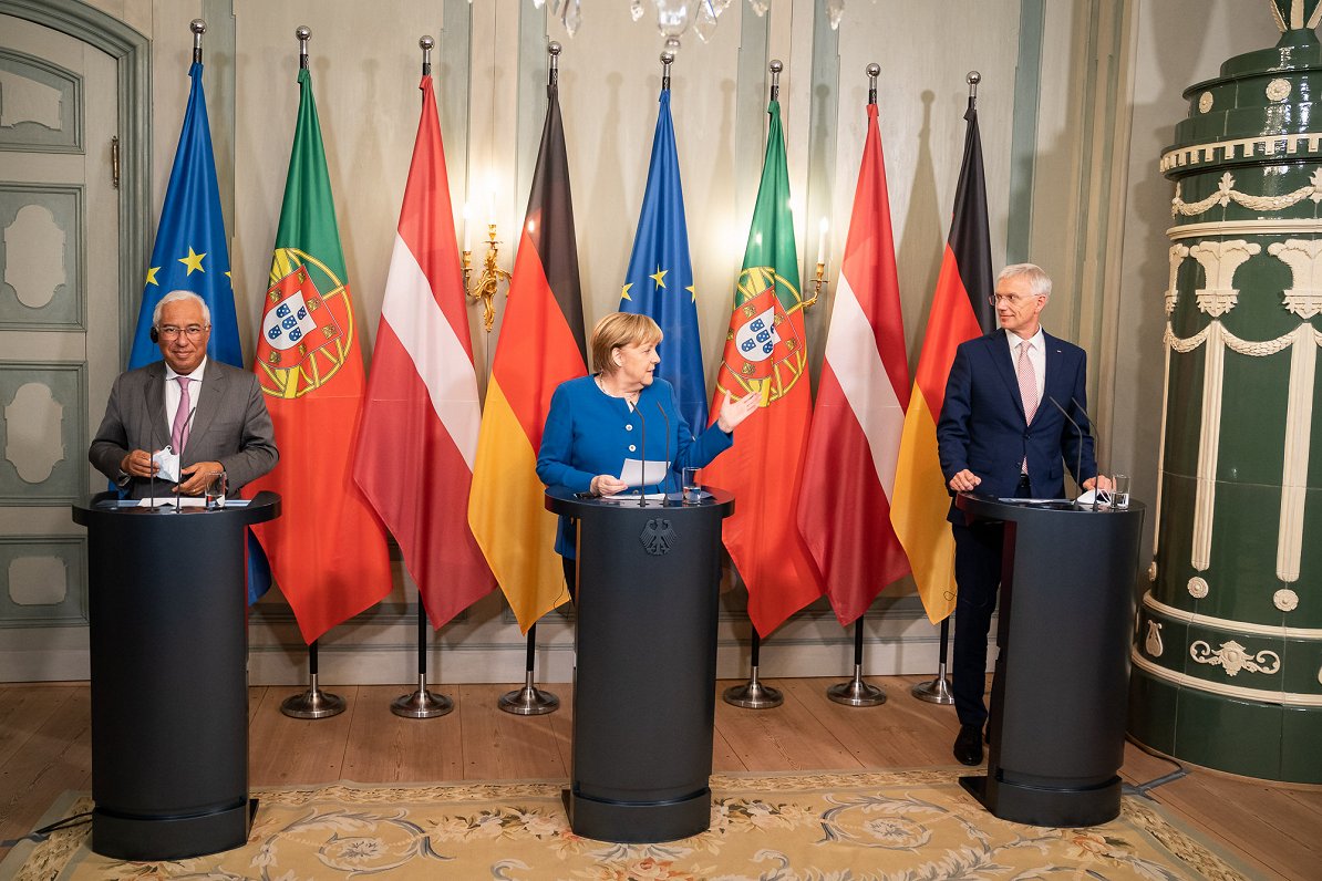 Ministru prezidenta Krišjāņa Kariņa kopīgais preses paziņojums ar Vācijas kancleri Angelu Merkeli un...