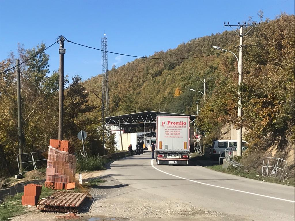 Robežkontroles punkts starp Kosovu un Serbiju