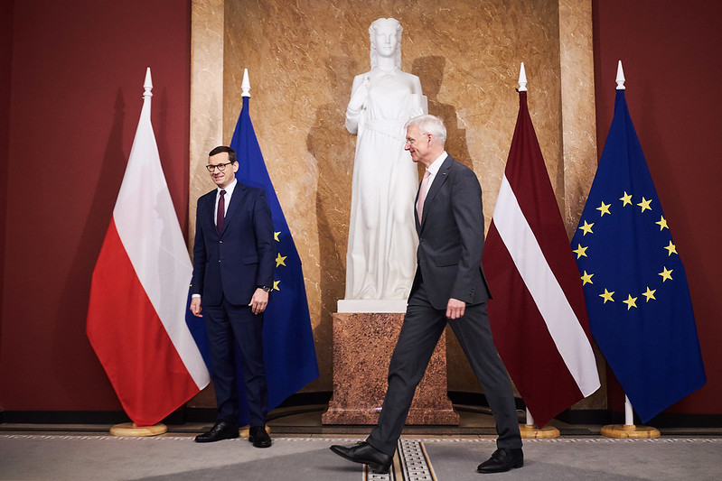 Latvijas premjers Krišjānis Kariņš (“Jaunā Vienotība”) Rīgā tiekas ar Polijas premjerministru Mateuš...