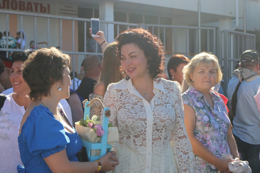 Krimas kultūras ministre Zinību dienas pasākumā
